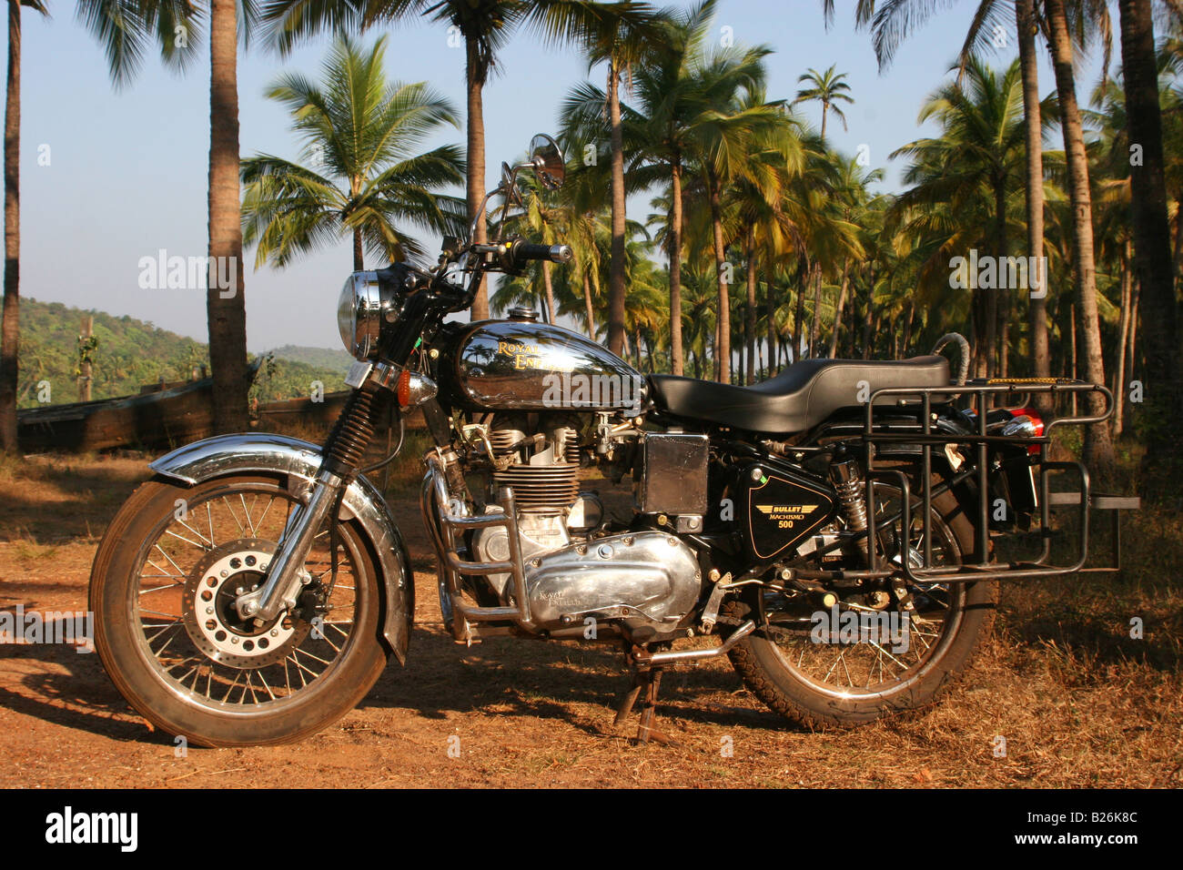Indian Royal Enfield 500cc Machismo motociclo modello 2007 Nel Maharashtra, India Foto Stock