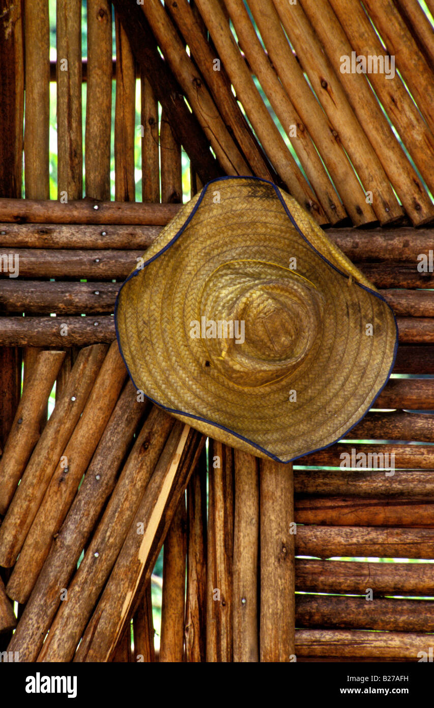 Gli agricoltori house con hat ranong thailandia Foto Stock