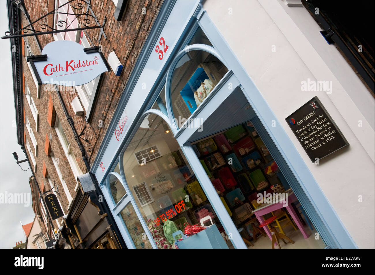 Cath Kidston shop in Stonegate York vicino al sito in cui Guy Fawkes fu battezzato Foto Stock