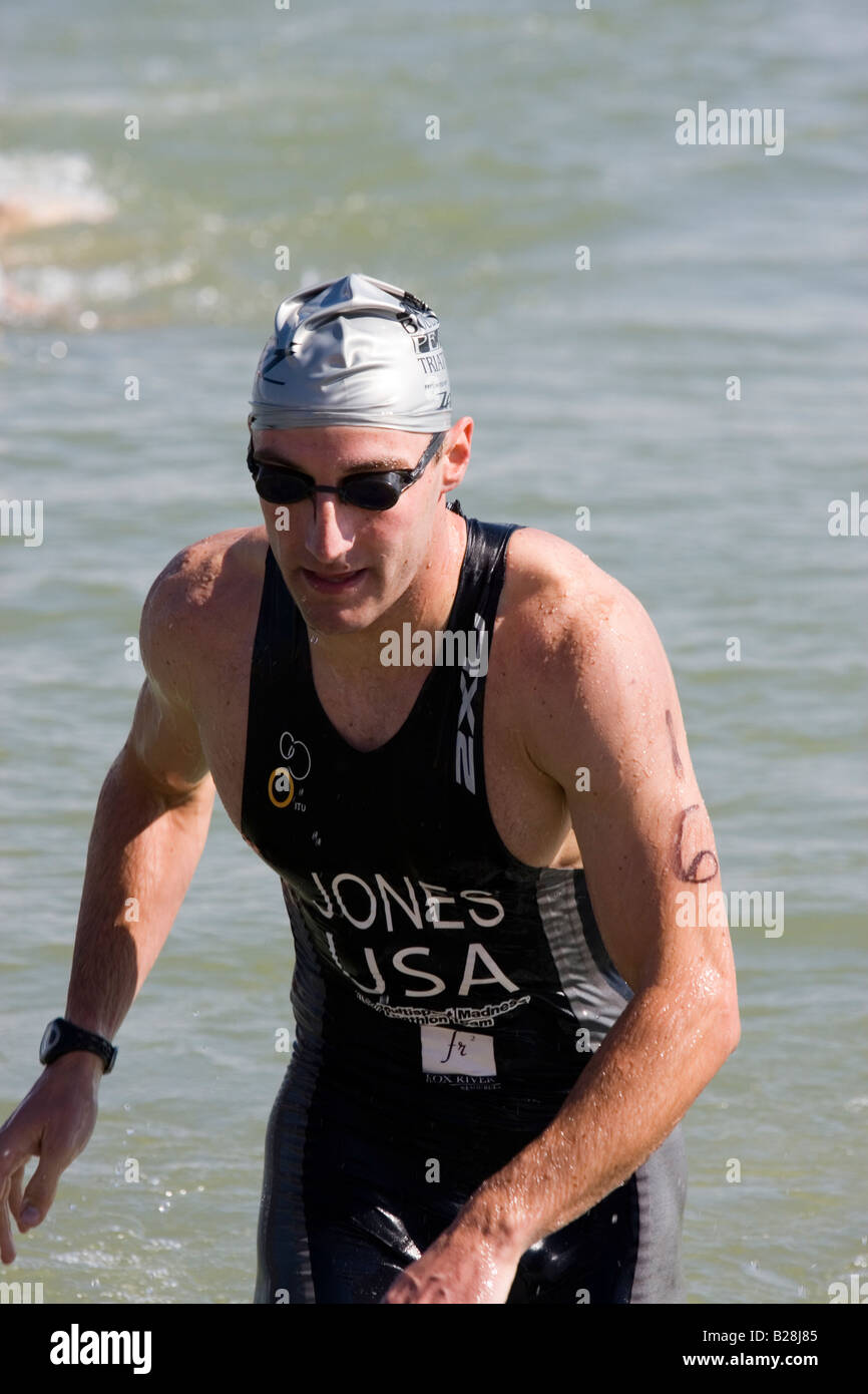 La Giordania Jones di Lakewood Colorado esce l'acqua Foto Stock