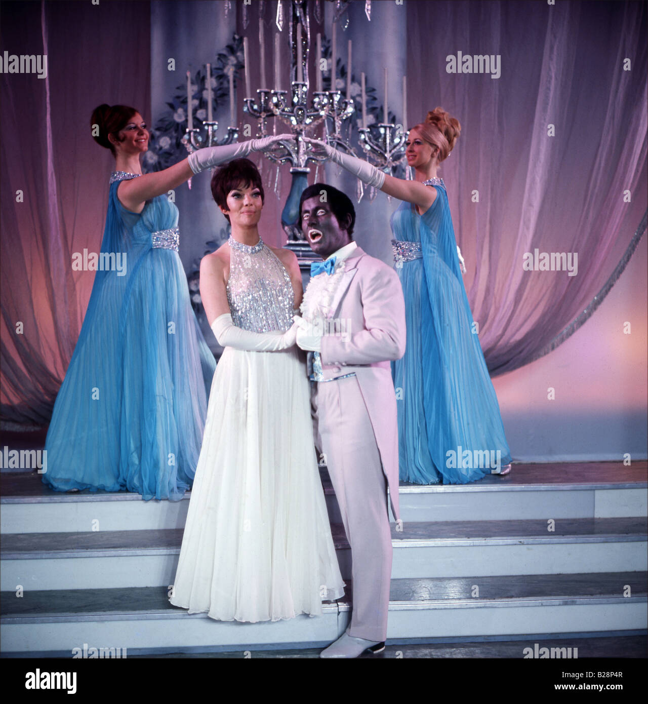 IL MINSTREL IN BIANCO E NERO MOSTRA lunga serie di BBC TV light entertainment qui circa 1963. Foto: Tony Gale Foto Stock