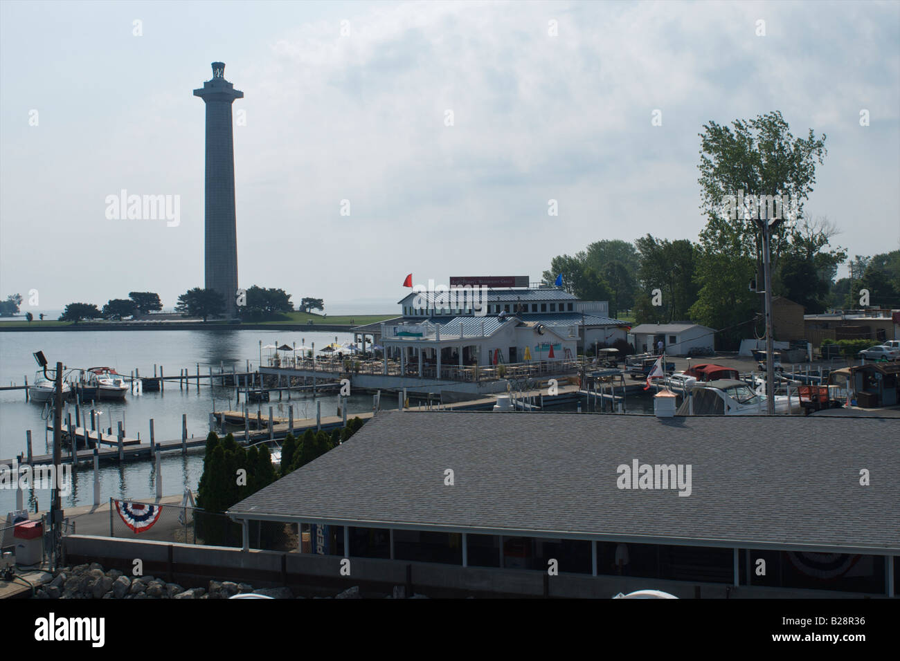 Vista di Perry s monumento di banchine e mettere nel vano in Ohio Foto Stock