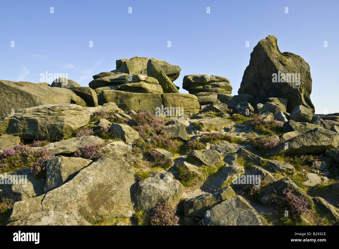 La sezione di oltre Owler Tor nel Parco Nazionale di Peak District Foto Stock