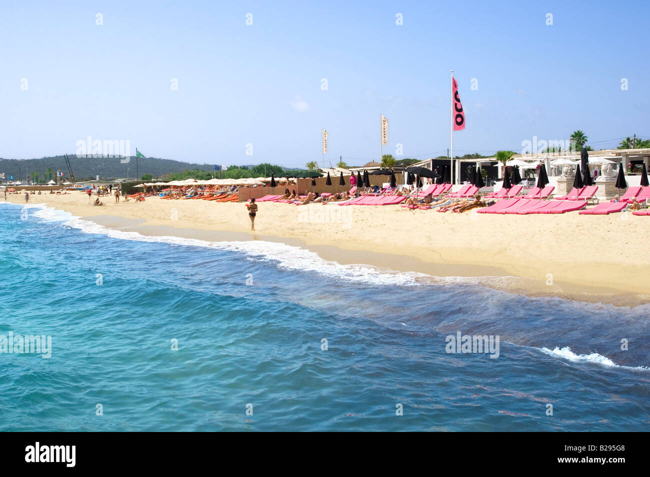 Spiaggia di Pampelonne vicino a St Tropez Riviera Francia Foto Stock