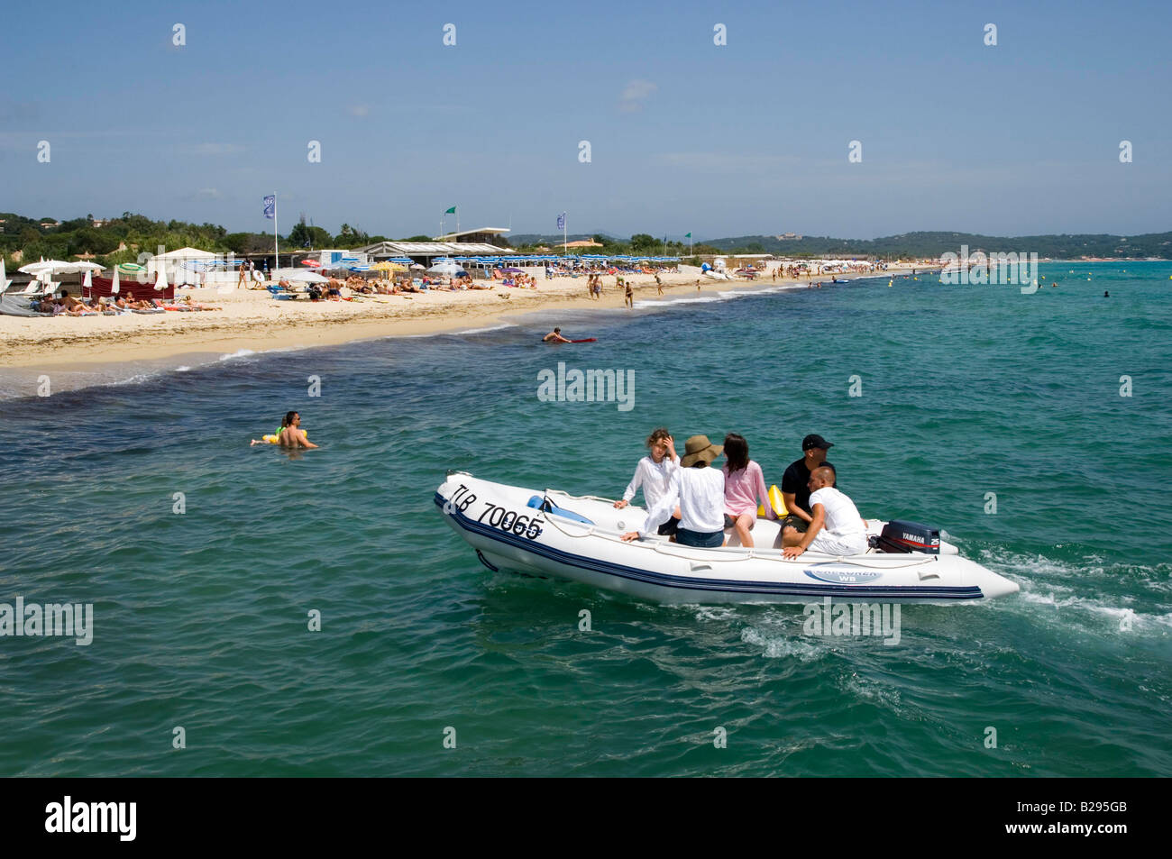 Spiaggia di Pampelonne vicino a St Tropez Riviera Francia Foto Stock