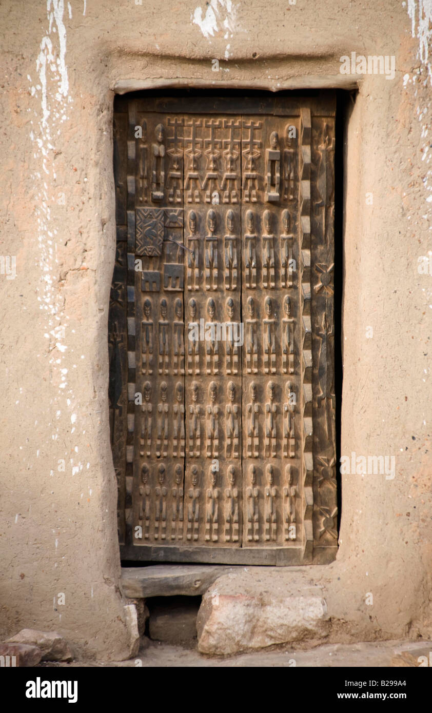 Alta Ogle Amimist gli anziani del villaggio di Incontro Dogan Paese Bandiagara scarpata in Mali Foto Stock