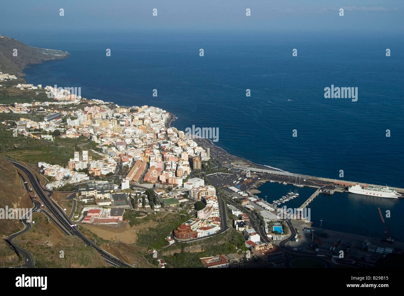 Vista di Santa Cruz dal Mirador de La Concepcion , la Palma Foto Stock