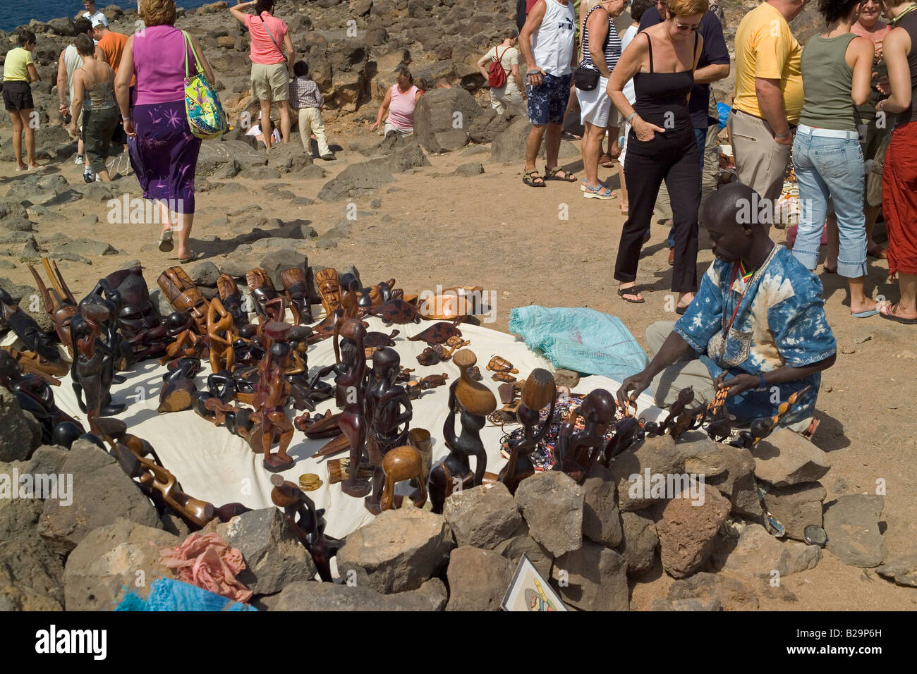 Venditore di Souvenir Buracona Isola di Sal Capo Verde Foto Stock
