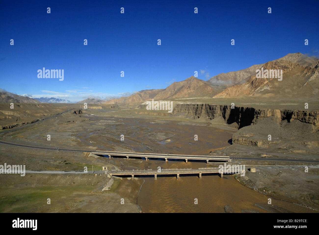 Paesaggio dal Treno Tibet Ref WP NATT 000610 0040 credito obbligatoria World Pictures Photoshot Foto Stock