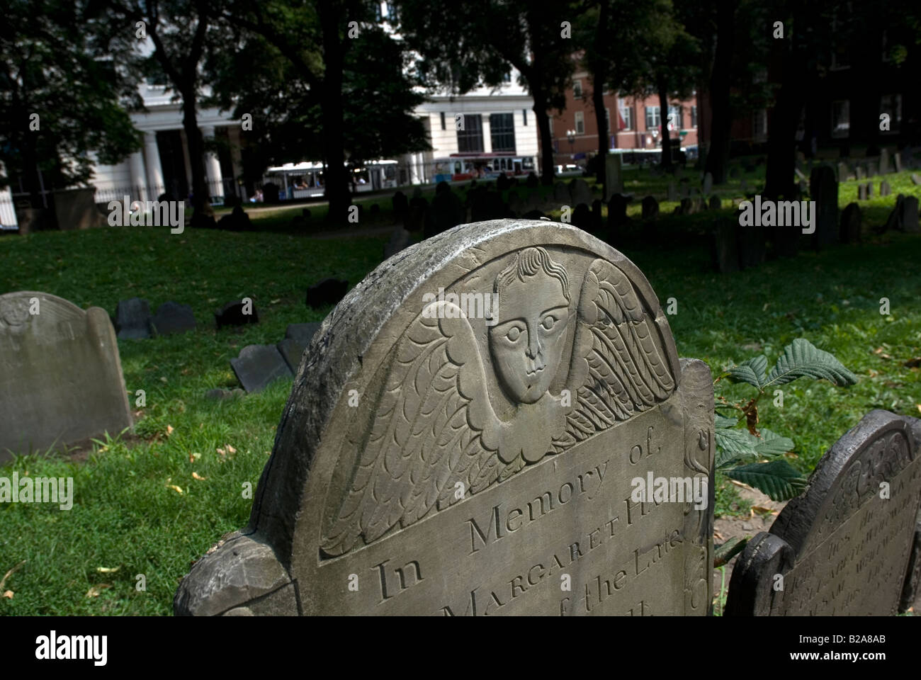 Gli oggetti contrassegnati per la rimozione definitiva del granaio di massa di seppellimento di Boston MA Foto Stock