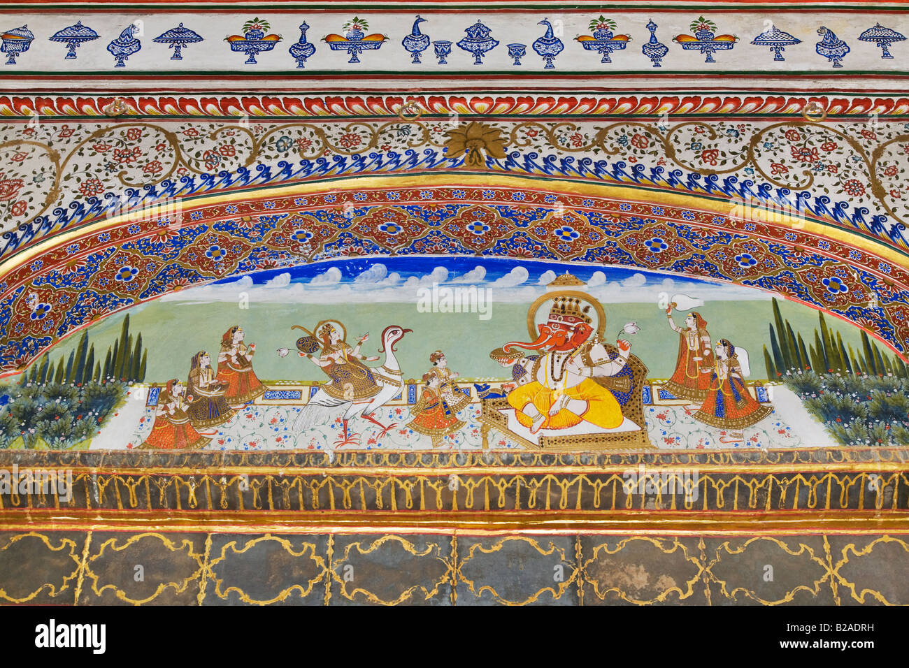 Dipinto a mano murale di GANESH NELLA VILLA AKHEY all'interno del maharaja S PALACE situato in Jaisalmer FORT RAJASTHAN IN INDIA Foto Stock