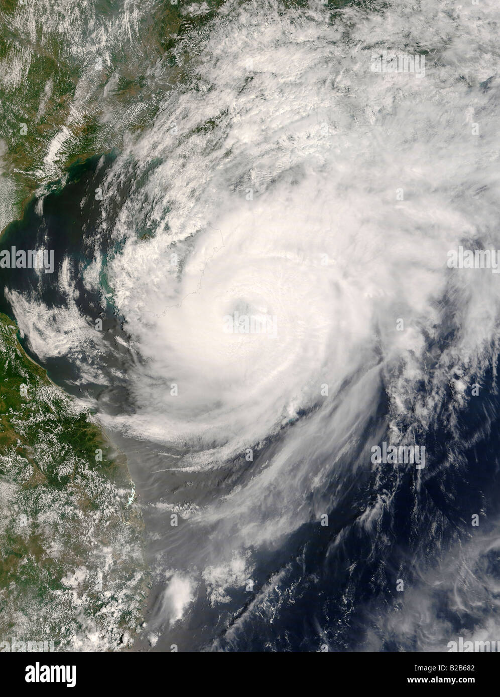 Typhoon Neoguri avvicinando la Cina a 03:30 UTC del 18 aprile 2008. Foto Stock