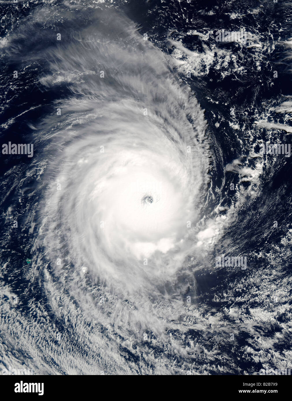Cyclone Adeline-Juliet spostando verso ovest attraverso l'Oceano Indiano. Foto Stock