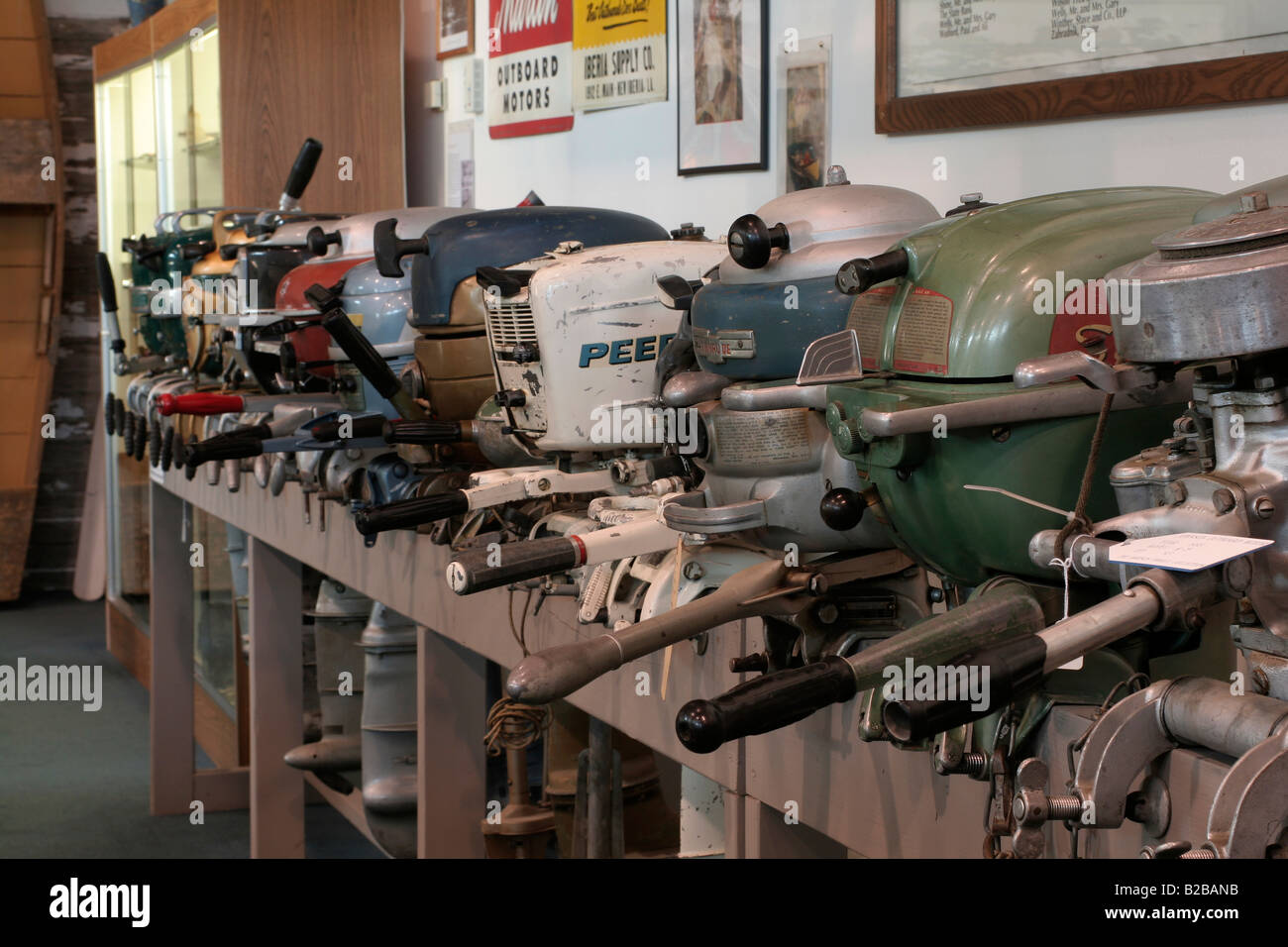 Motore fuoribordo visualizzare Iowa Great Lakes Maritime Museum in Arnolds Park Iowa Foto Stock