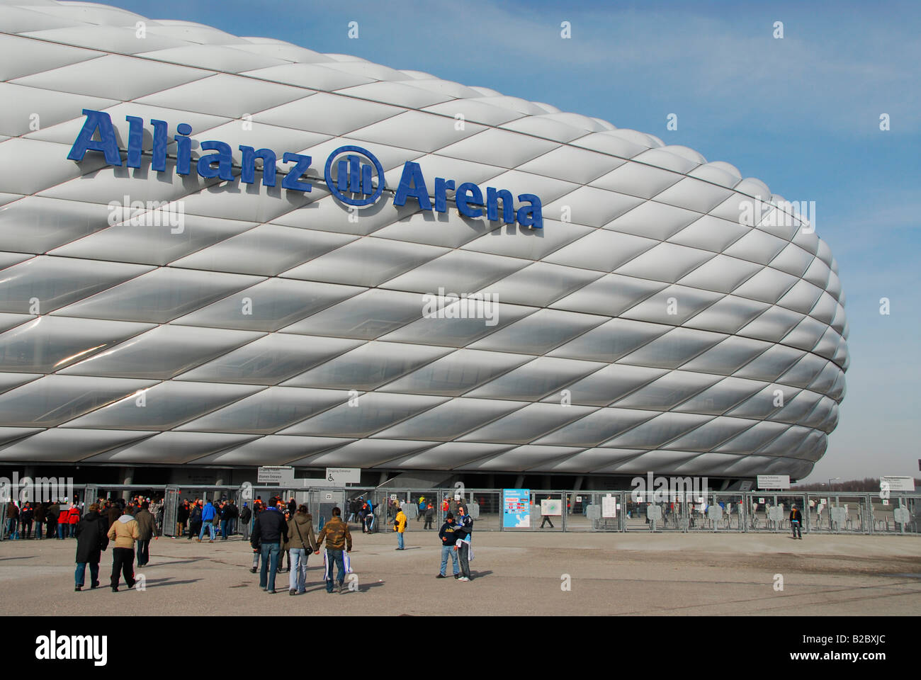 Allianz Arena durante una partita casalinga del TSV 1860 football club, Monaco di Baviera, Baviera, Baviera, Germania, Europa Foto Stock