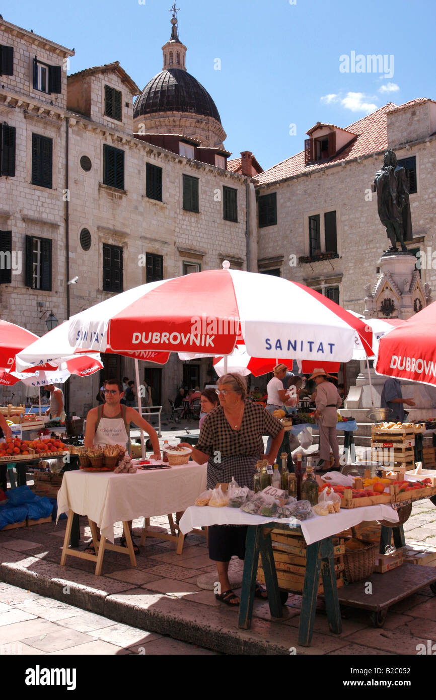 Piazza del Mercato nella Città di Dubrovnik, Croazia, Foto Stock