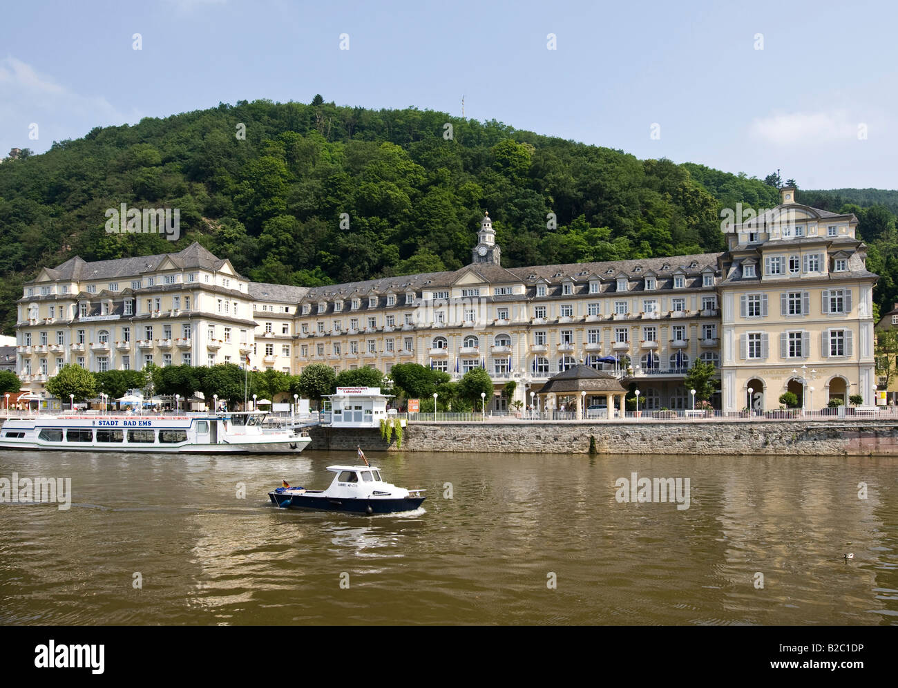 Haecker il Kurhotel, Spa Hotel, sul fiume Lahn, Bad Ems, Renania-Palatinato, Germania, Europa Foto Stock