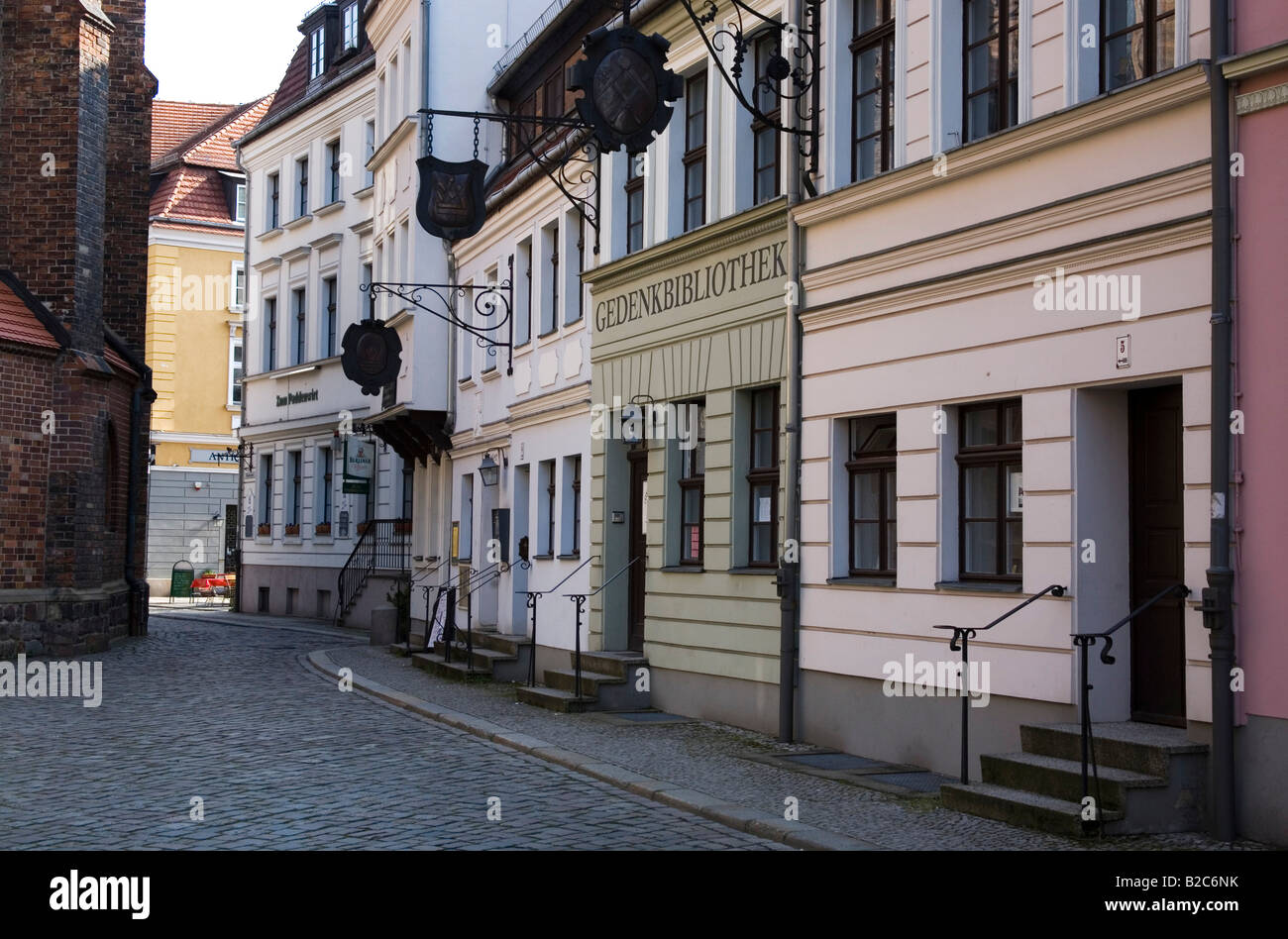 Facciate di edifici nel quartiere Nikolai nel distretto Mitte di Berlino, Germania, Europa Foto Stock