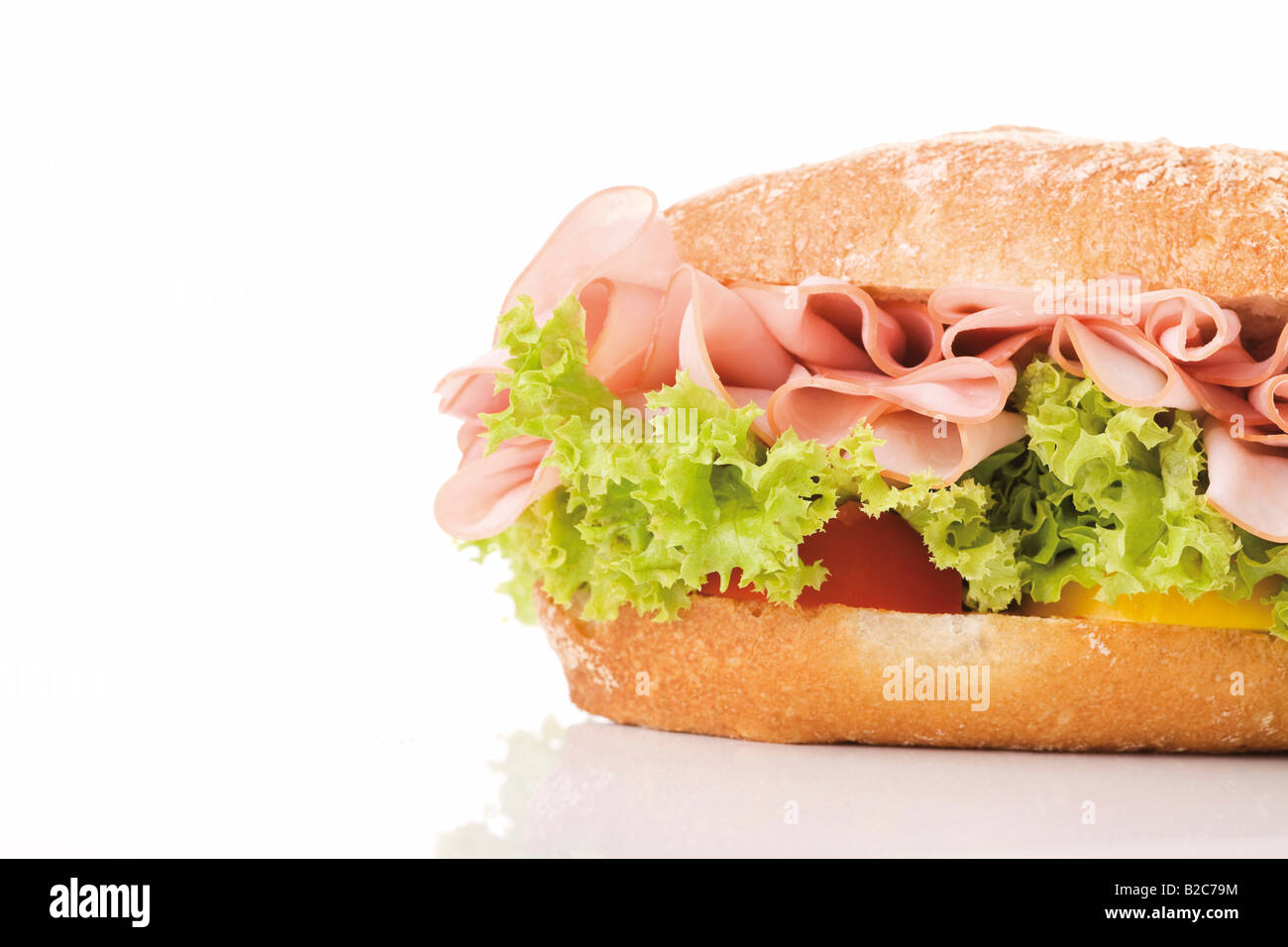 Sandwich di tacchino con lattuga e pomodoro Foto Stock