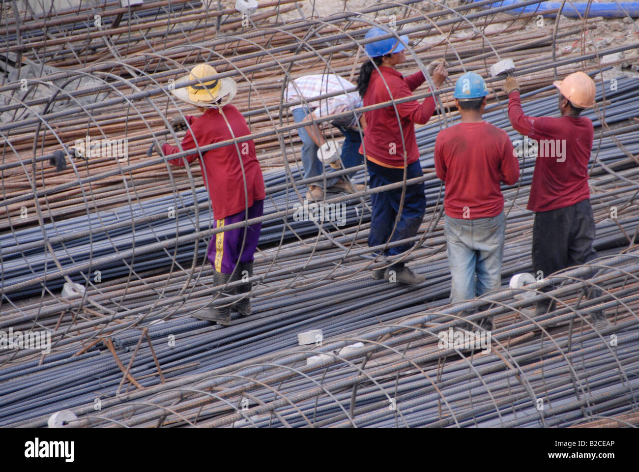 Lavoratori edili , Sukhumvit Road, Bangkok , Thailandia Foto Stock