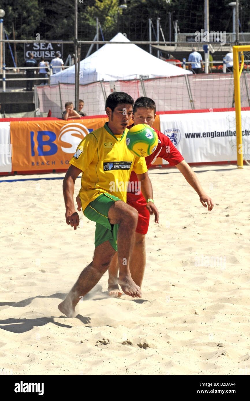 Internazionale di Beach Soccer evento sponsorizzato da dadi mens magazine Foto Stock