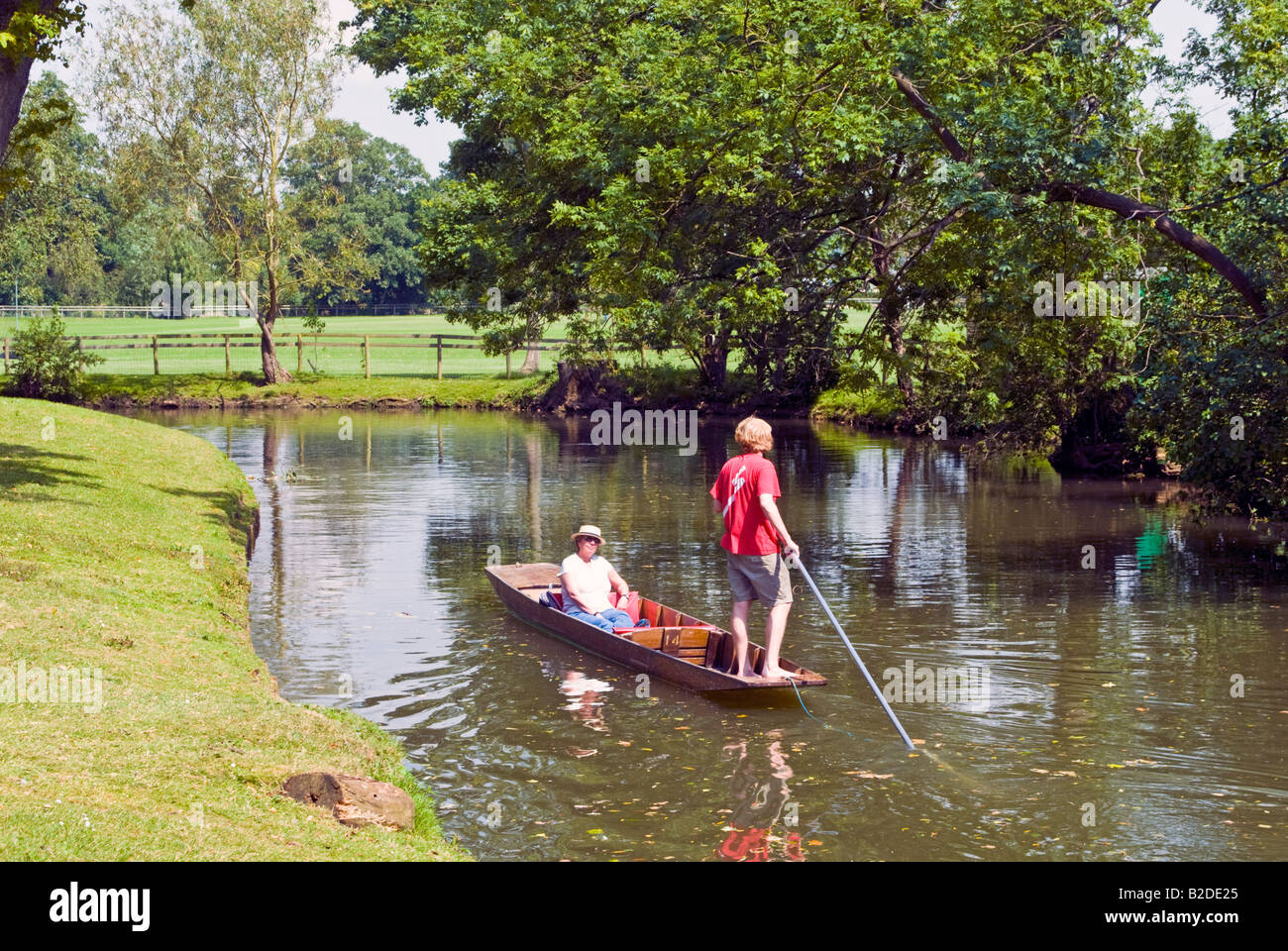 Punting sul fiume Cherwell, Oxford, Inghilterra Foto Stock