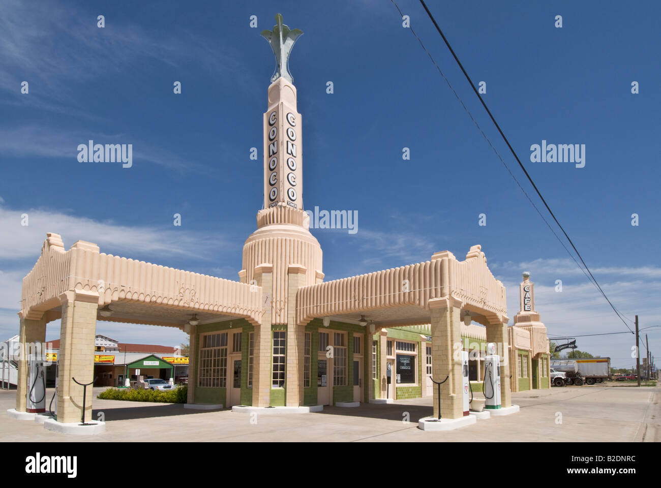 Texas vecchia storica Route 66 Shamrock Tower Building U Drop Inn gas station coffee shop costruito nel 1936 in stile art deco Foto Stock