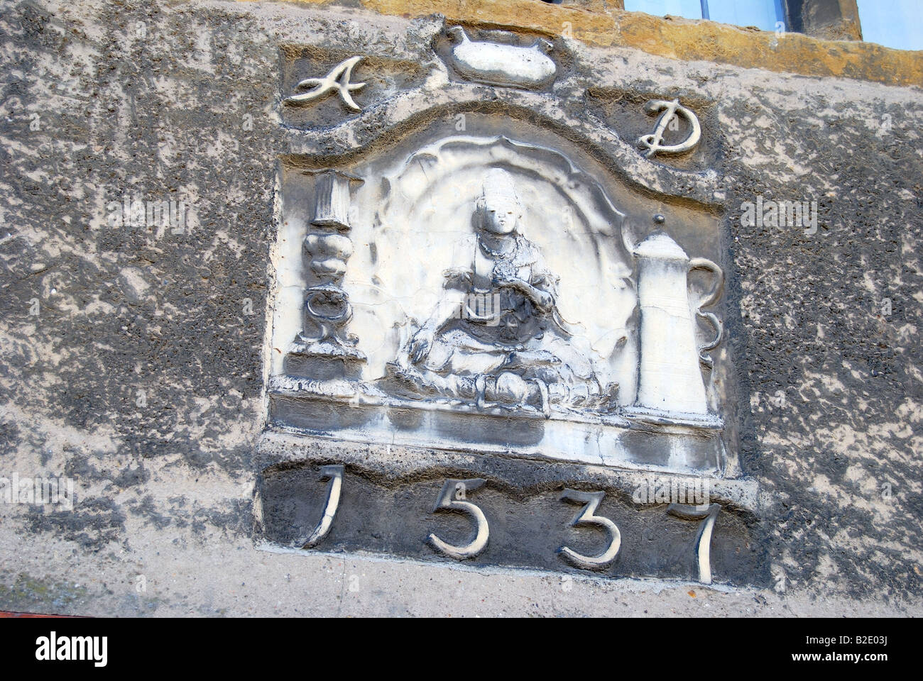 Xvi secolo incisione in pietra, High Street, Banbury, Oxfordshire, England, Regno Unito Foto Stock