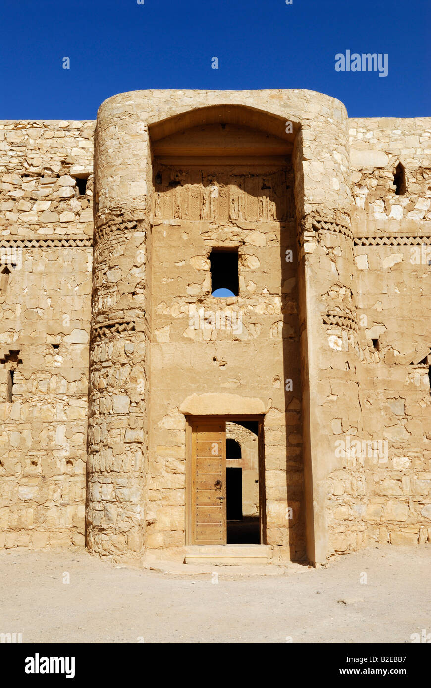 Facciata del castello, Qasr Kharana, Giordania Foto Stock