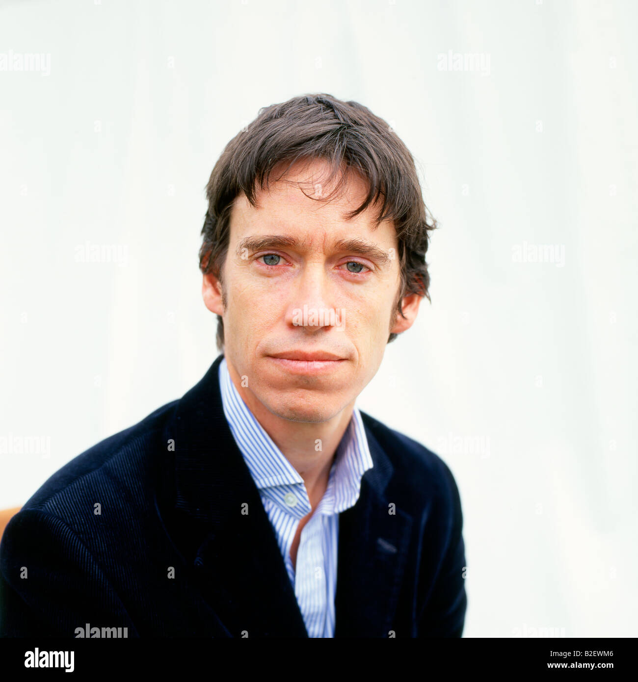 MP conservatore Rory Stewart ex vice governatore del Sud dell'Iraq in occasione del Festival di fieno, Hay-on-Wye, Wales UK KATHY DEWITT Foto Stock