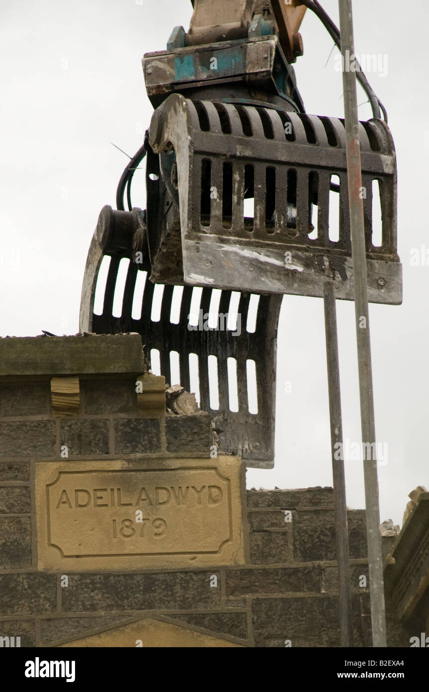 Demolizione della cappella tabernacolo Aberystwyth Il Grade ii Listed è un edificio costruito nel 1879 dopo che era stata distrutta da un incendio di luglio 2008 Foto Stock