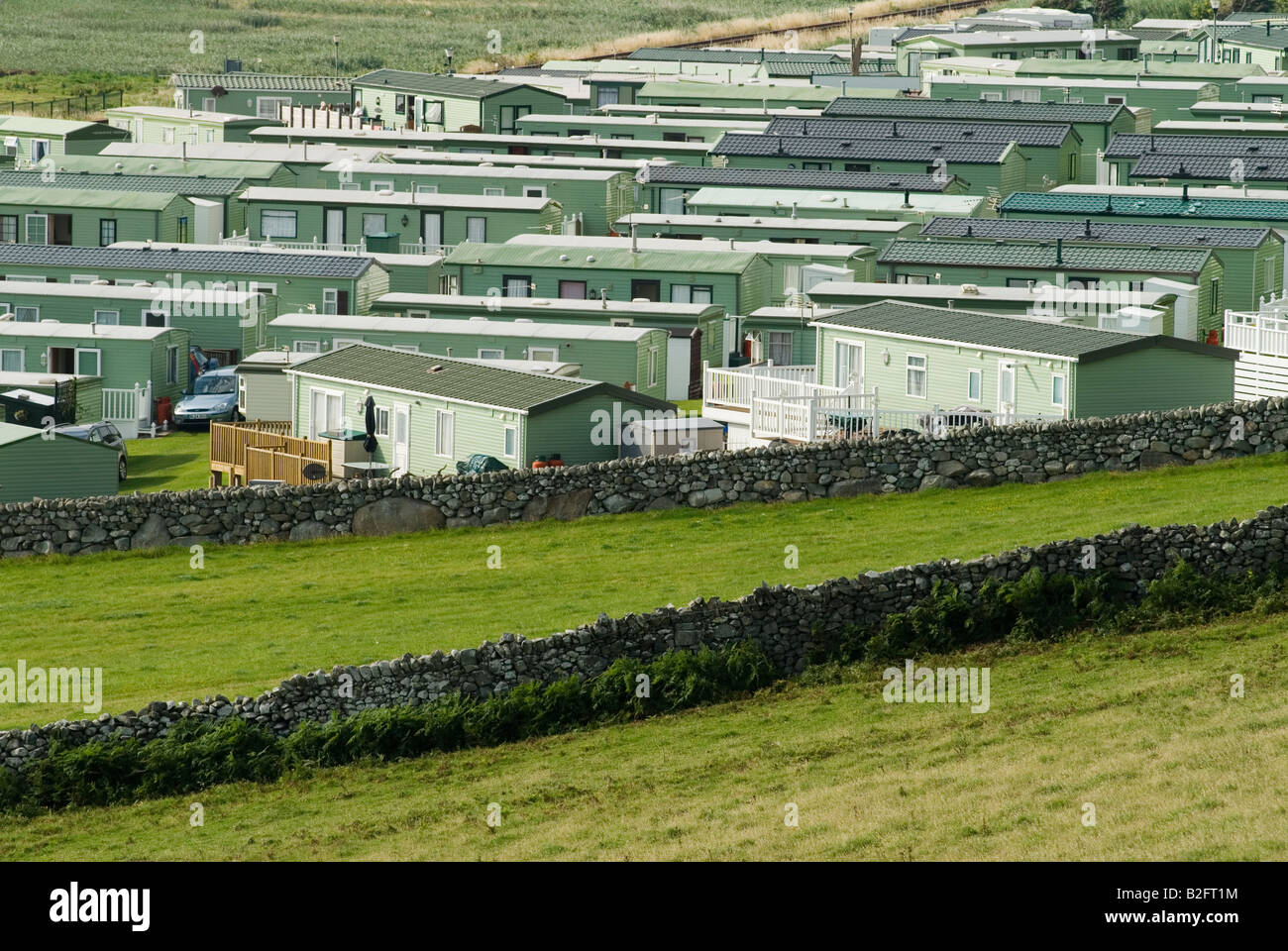 Casa vacanze permanente parco caravan Barmouth Gwynedd UK località balneare costa occidentale del Galles del Nord luglio 2008 2000s HOMER SYKES Foto Stock