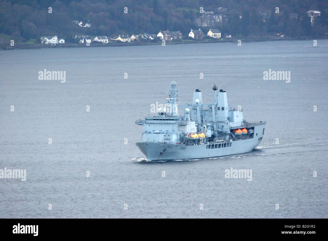 RFA Fort George A388 è una flotta combinata memorizza nave cisterna e delle navi della Royal Fleet Auxiliary Foto Stock