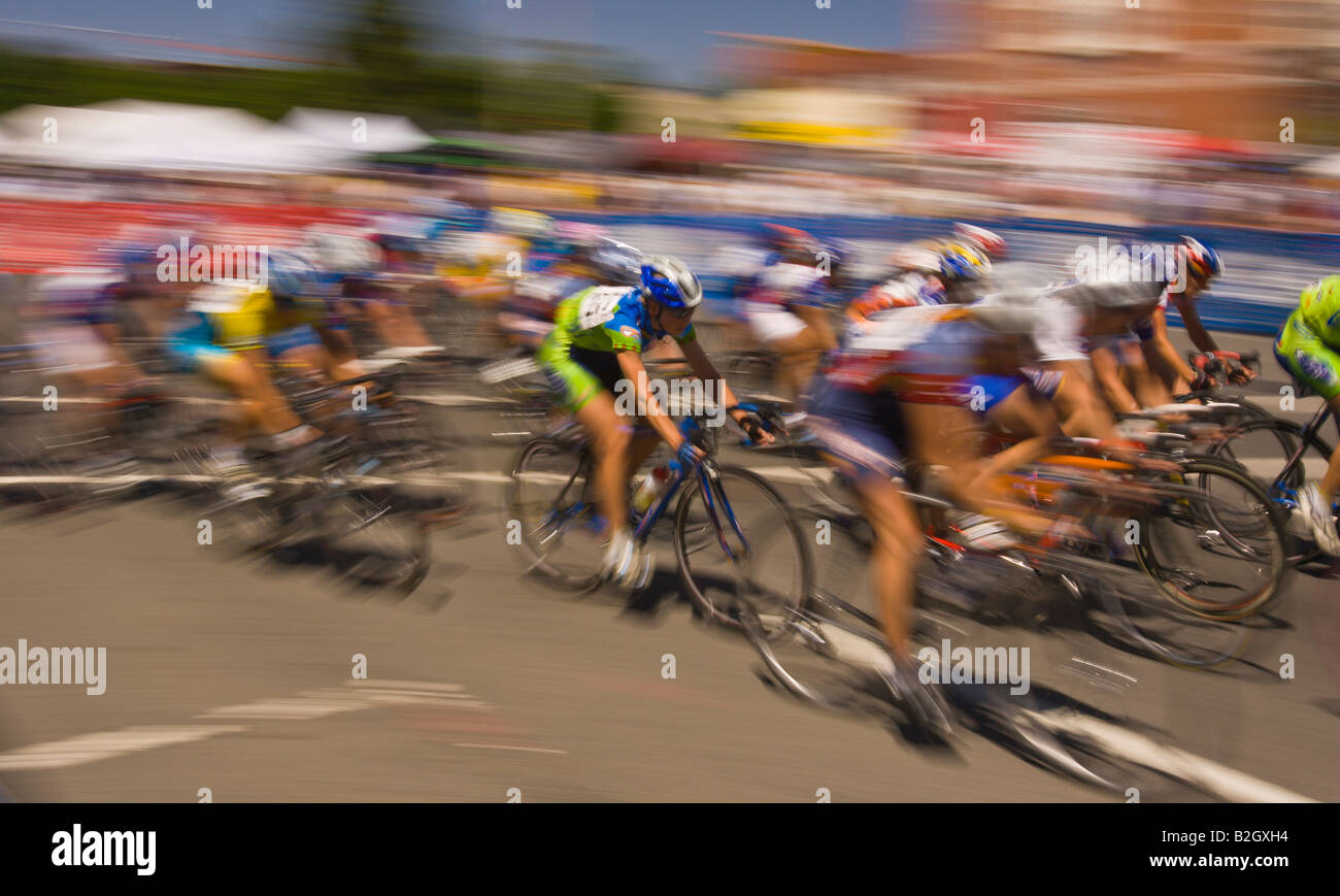 ARLINGTON VIRGINIA USA 8 CSC annuale Invitational Pro Am bicicletta da corsa su strada nel Clarendon Foto Stock