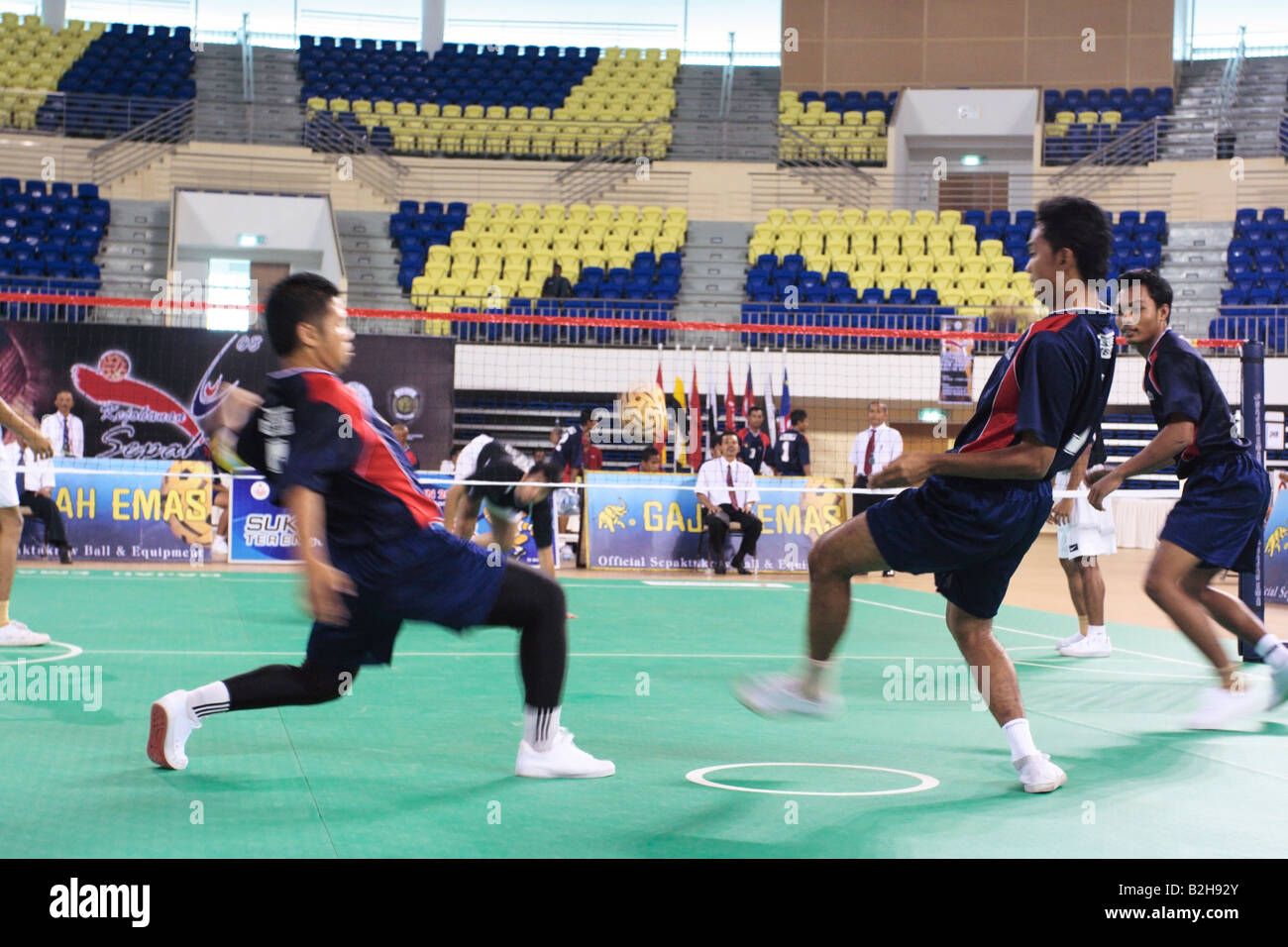 Tradizionale gioco di Sepak Takraw. Foto Stock