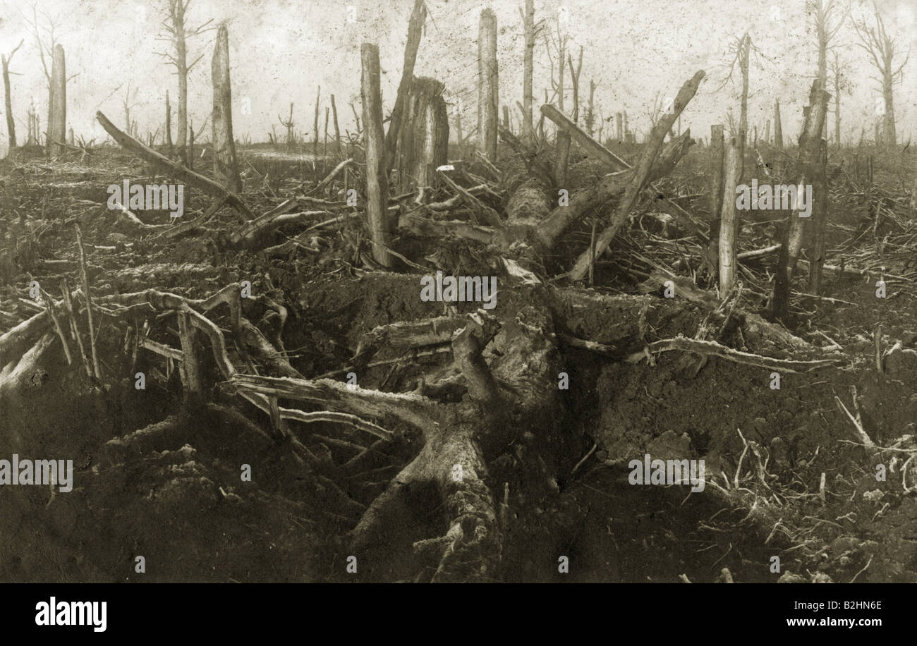 Eventi, Prima guerra mondiale / prima guerra mondiale, fronte occidentale, devastato da malte, vicino Malancourt, Francia, cartolina, 7.1.1917, Foto Stock