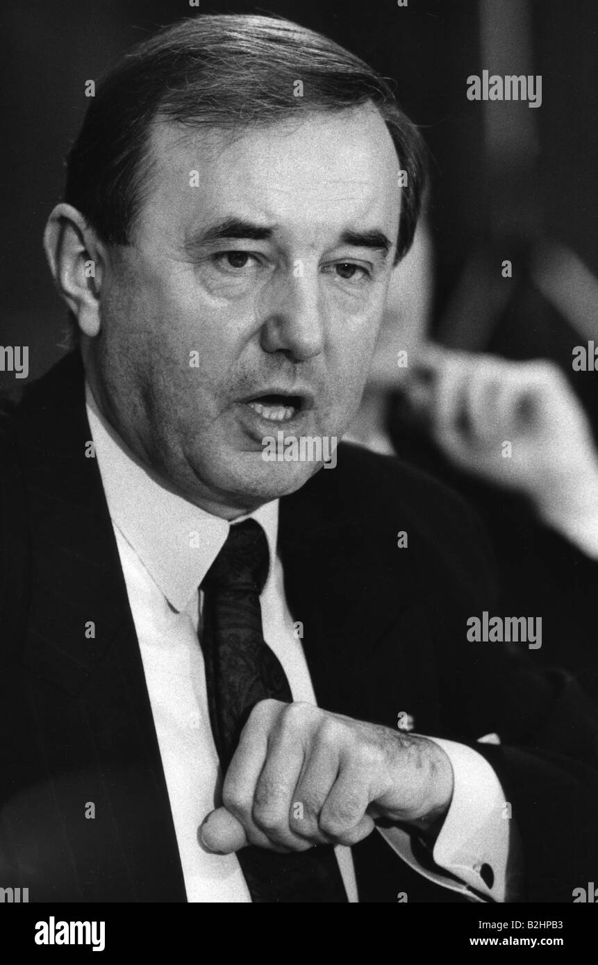 Jagoda, Bernhard, 29.7.1940 - 19.6.2015, politico tedesco (CDU), Presidente dell'Agenzia federale del lavoro 28.1.1993 - 21.2.2002, Portrait, 1993, Foto Stock