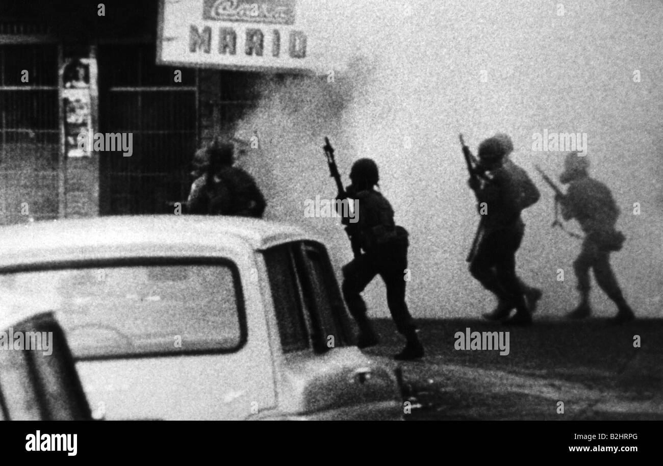Geografia / viaggio, Panama, militari, soldati che combattono per le strade, crisi dei canali, circa 1970, Foto Stock