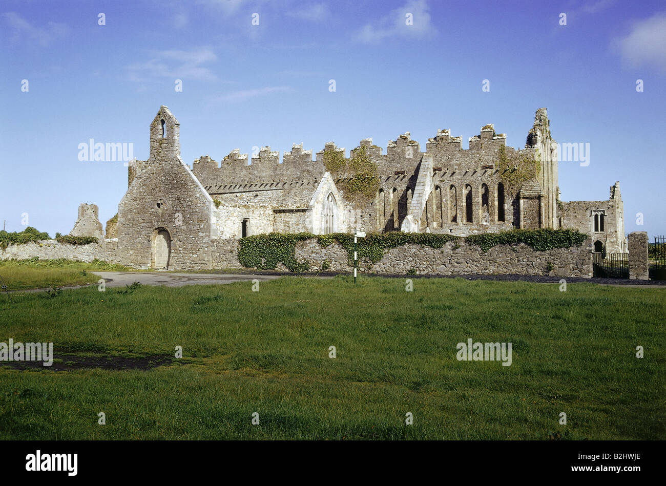 Geografia / viaggi, Irlanda, nella contea di Kerry, Ardfert, chiesa rovina Foto Stock
