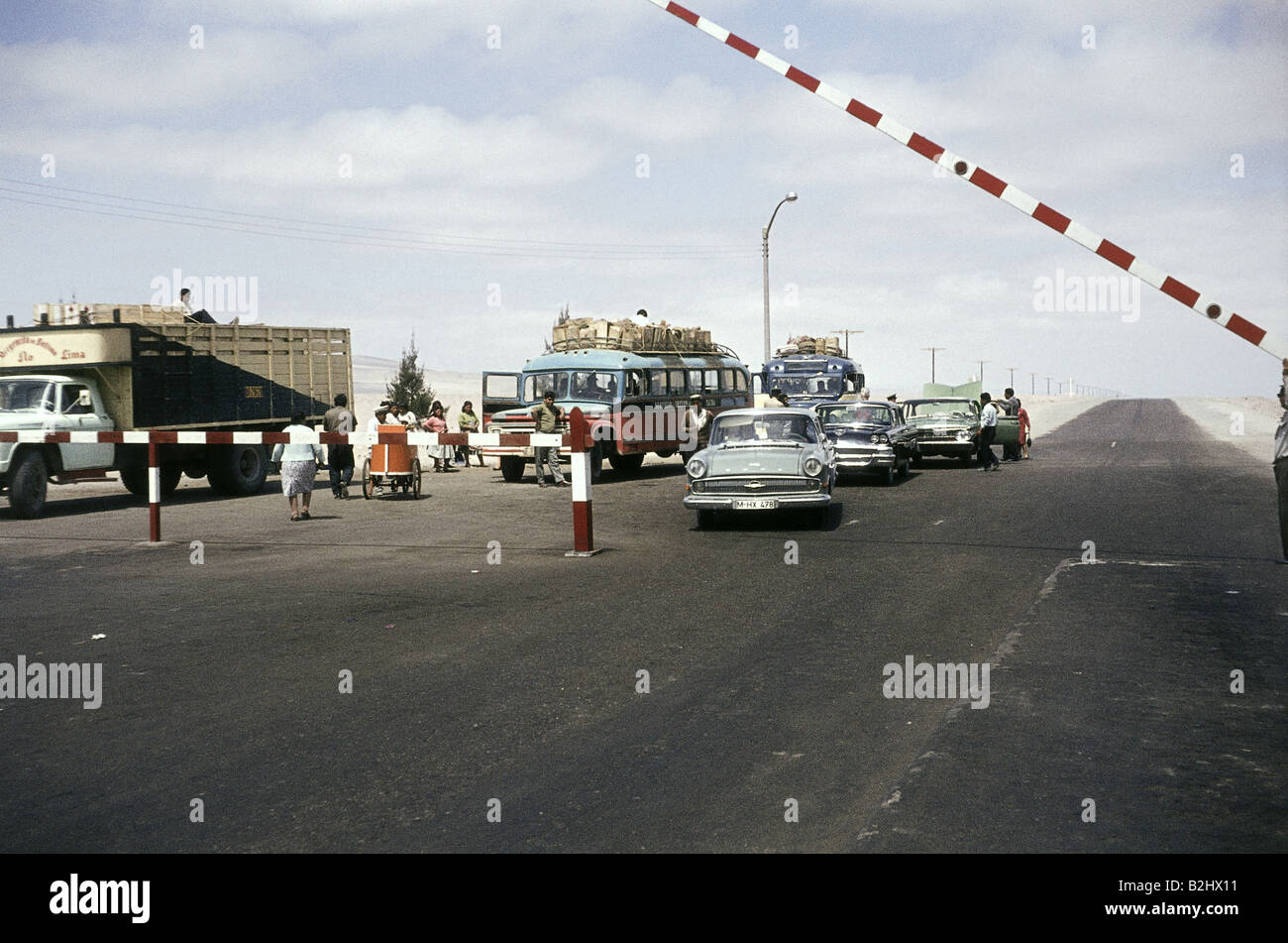 Geografia / viaggio, Perù, Tacna, frontiera per Arica (Cile), 1964, Foto Stock