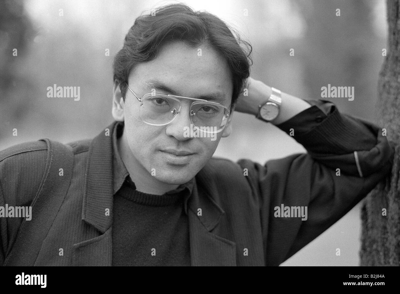 Ishiguro, Kazuo, * 8.11.1954, autore/scrittore britannico di origine giapponese, a metà lunghezza, Colonia, 1990s, Foto Stock