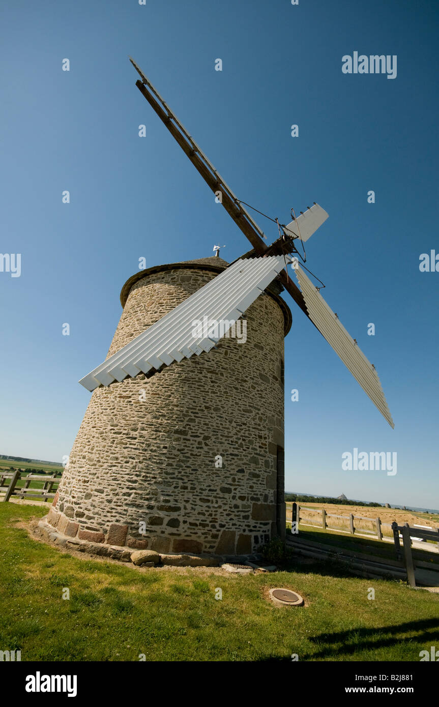 Tradizionale mulino in pietra, Normandia, Francia Foto Stock