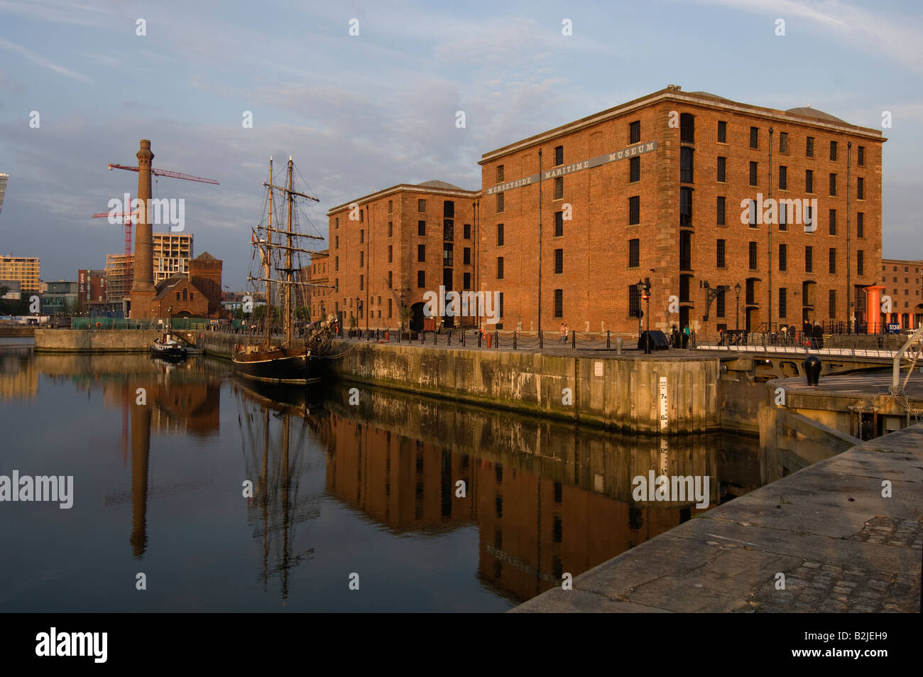 Liverpool Albert Dock è un sito Patrimonio Mondiale.Dock e Hartley Quar Merseside Museum Foto Stock