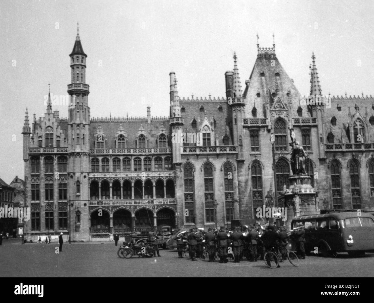 Eventi, Seconda guerra mondiale / seconda guerra mondiale, Belgio, banda militare tedesca di fronte al municipio, Bruxelles, maggio 1940, Foto Stock