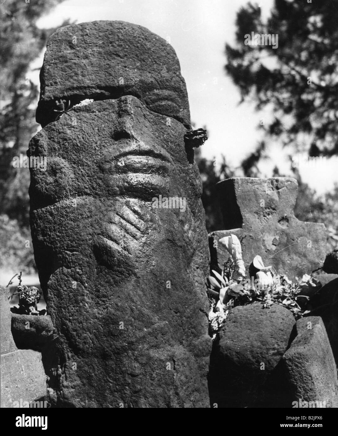 Geografia / viaggio, Guatemala, religione, dio Turkaj, stele di pietra, Chichicastenango, 1960s, , Foto Stock