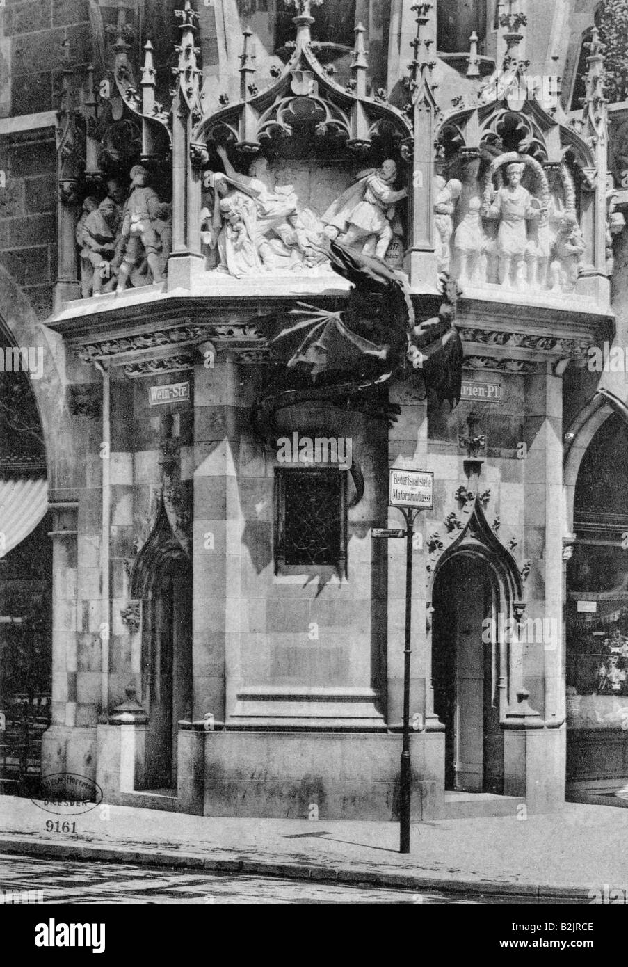 Geografia / viaggio, Germania, Monaco di Baviera, Marienplatz, nuovo Municipio, vista esterna, dettaglio, angolo del Drago, cartolina, circa 1900, Foto Stock
