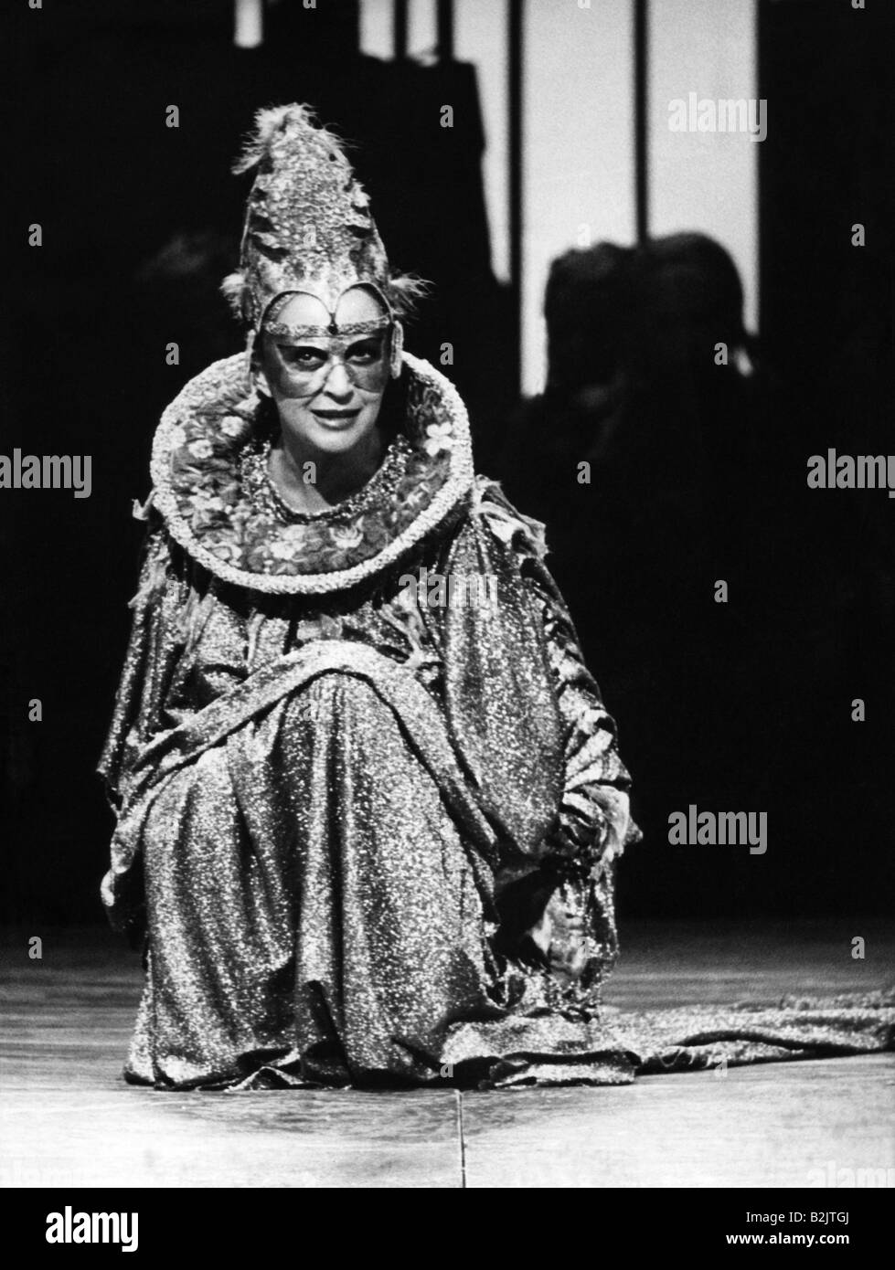 Teatro, 'Agamemnon - Orestie', prima parte, scena con: Ursula Lingen (Klytaimnestra), Residenztheater, Berlin, Germania, 1978, Foto Stock