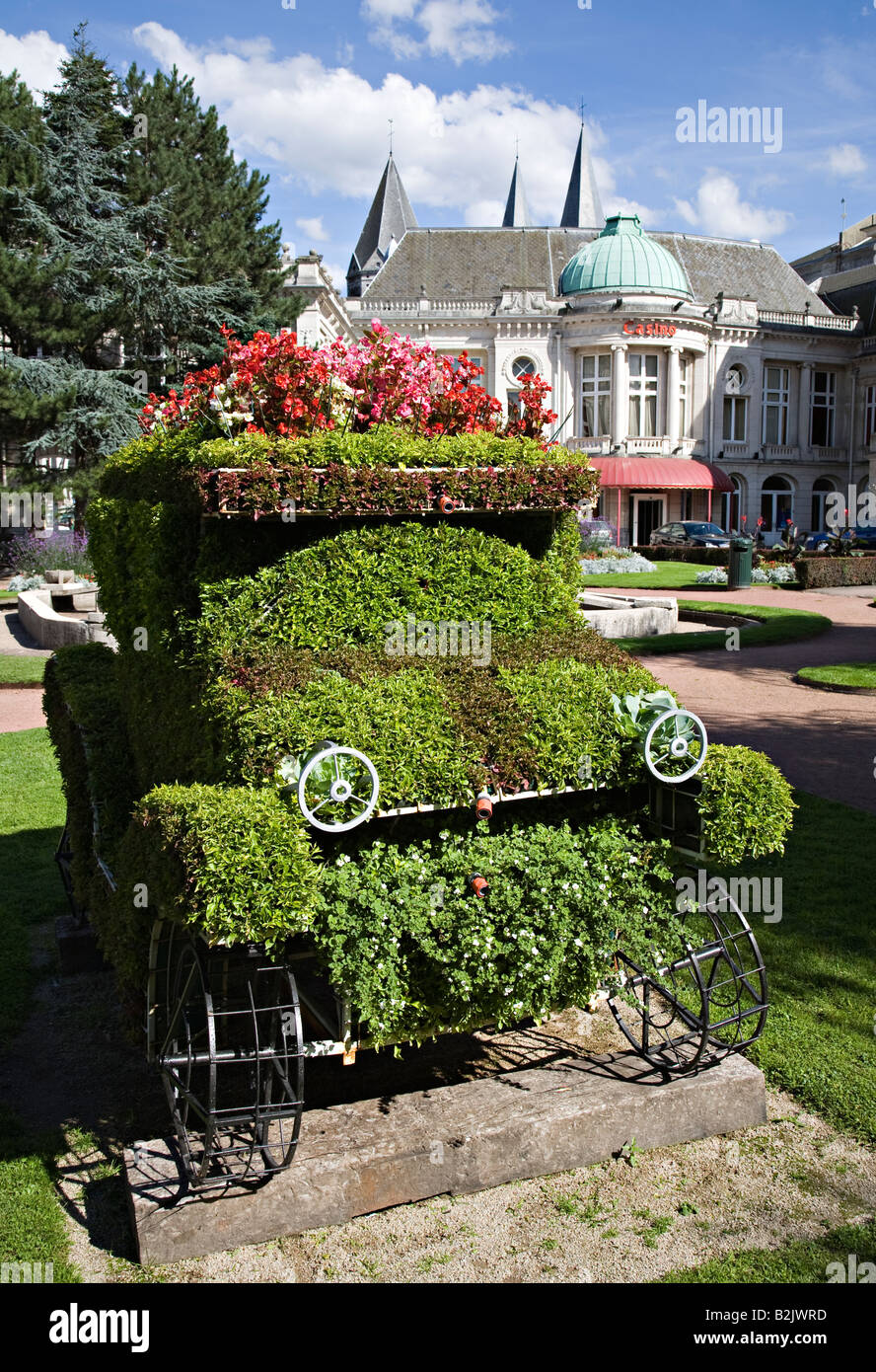 Topiaria da auto e casino Spa Belgio Foto Stock