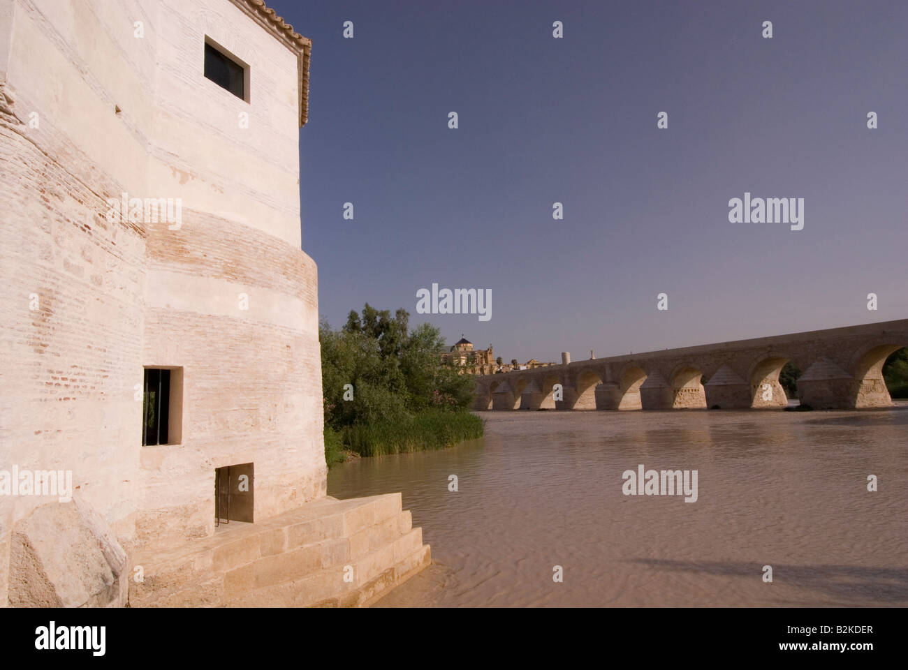 Vista del ponte romano a Cordoba, Spagna Foto Stock