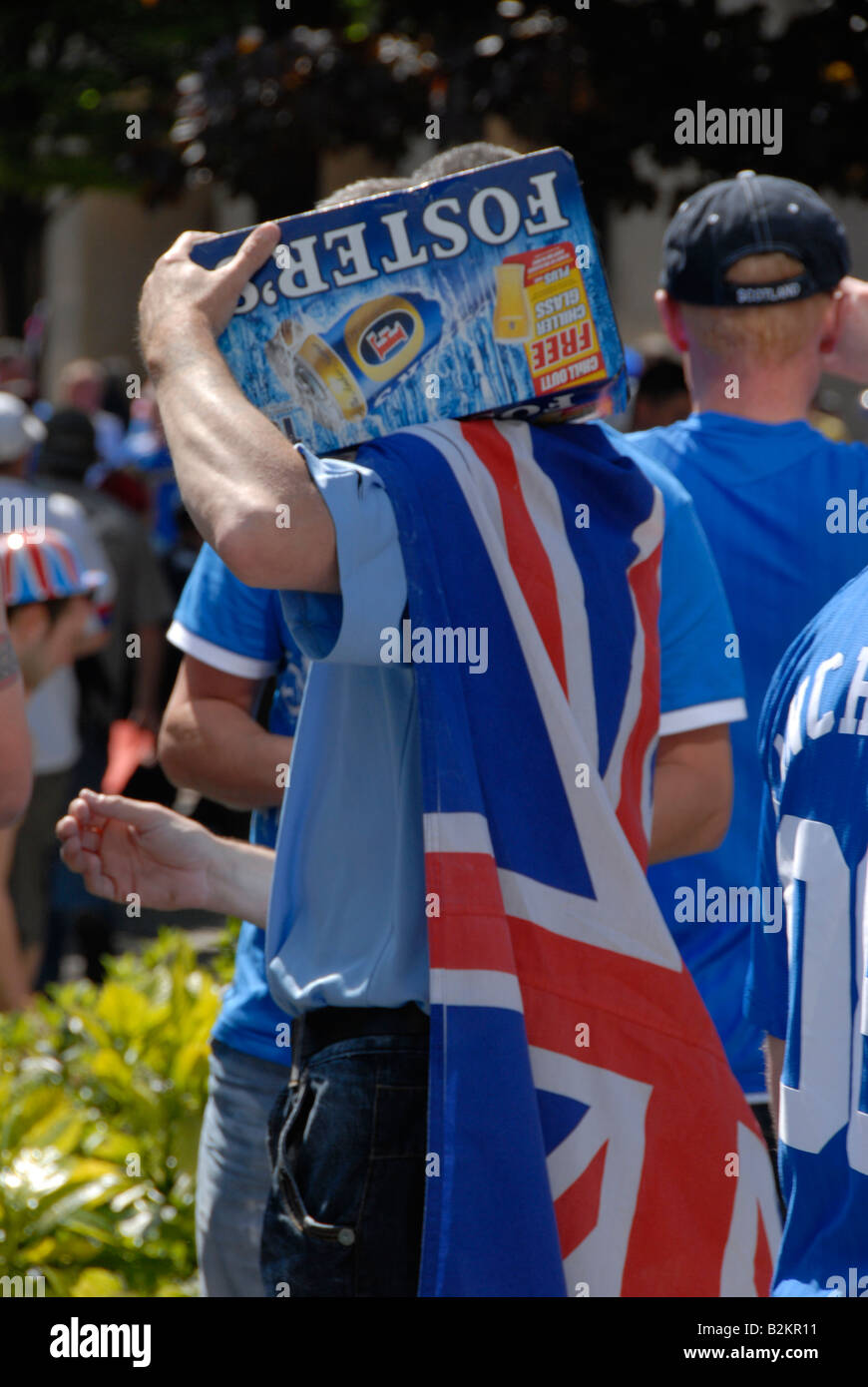 Glasgow Rangers Tifosi si riuniscono nel centro della città di Manchester nel loro migliaia prima di finale di Euro 2008 ha suonato presso il eastlands Foto Stock